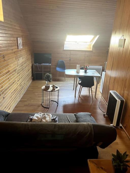 Studio Hyper Centre Tulle Apartment Exterior photo